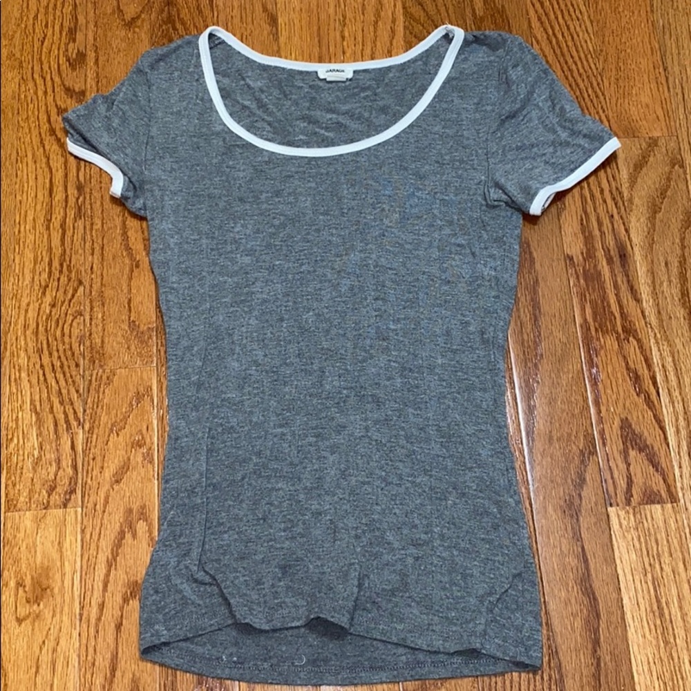 GARAGE TIGHT FITTED GRAY SCOOP TEE